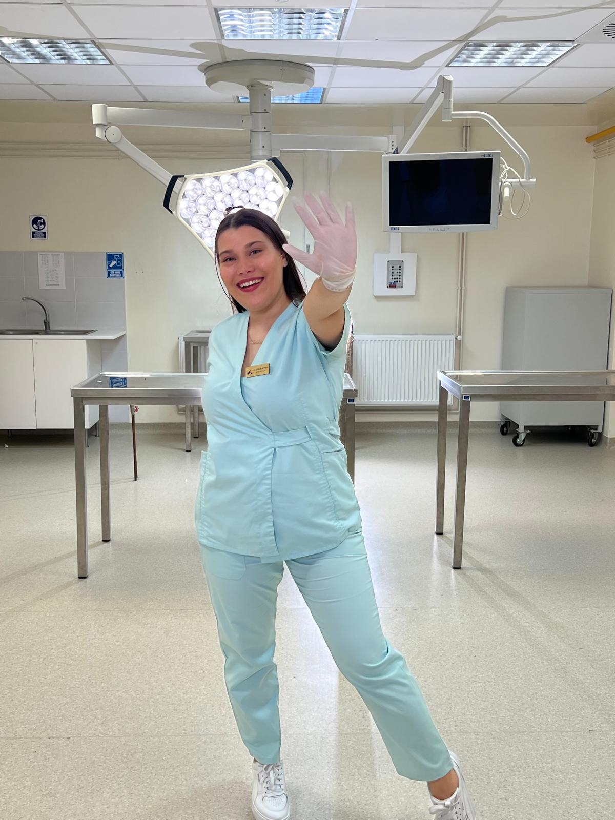 Dr. Ana Ursu